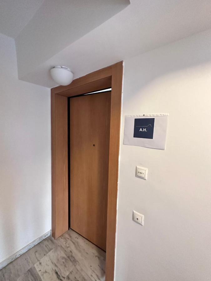 Ah Your Property In Atene Esterno foto